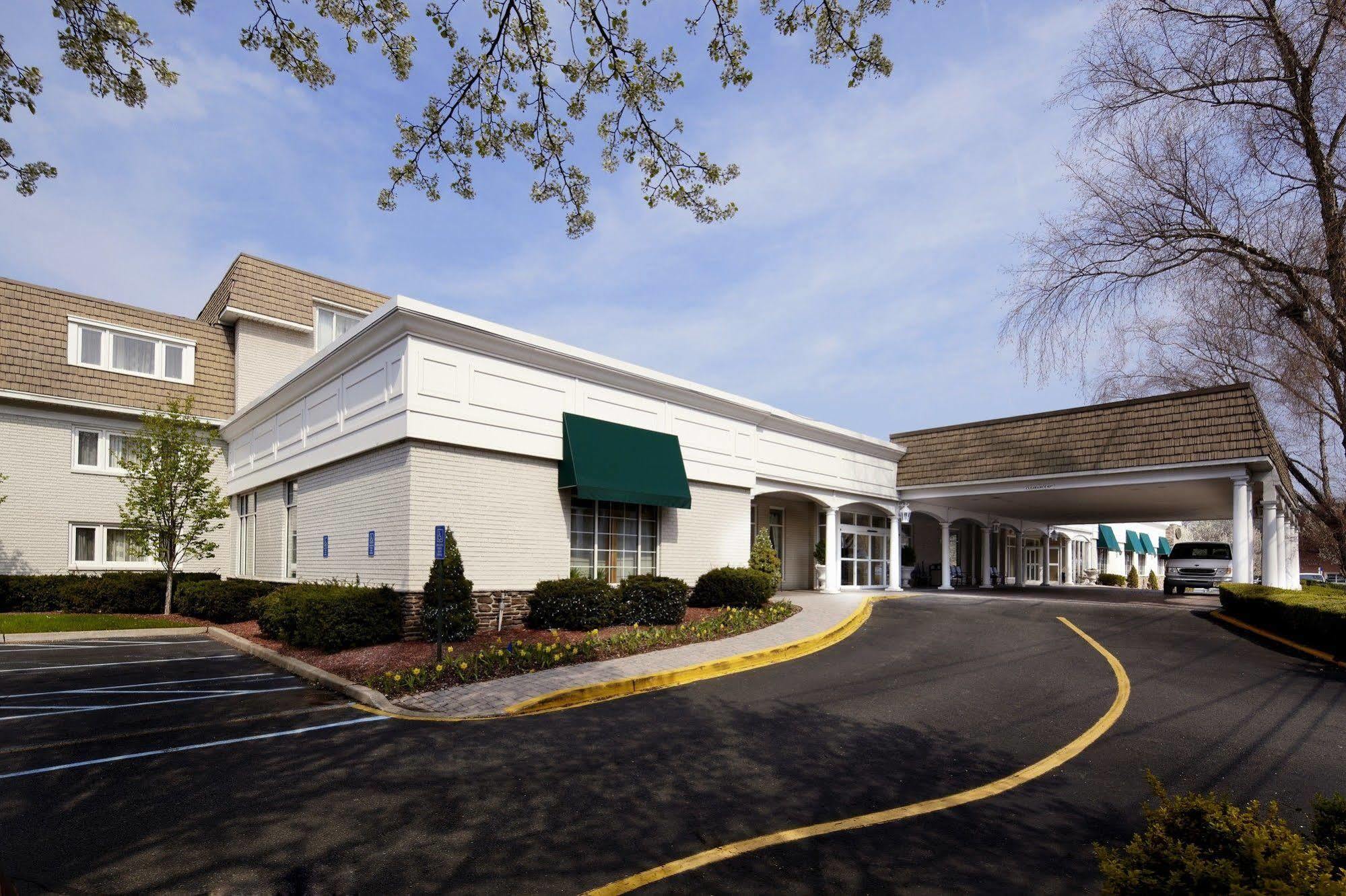 Clinton Inn Hotel Tenafly Exterior photo